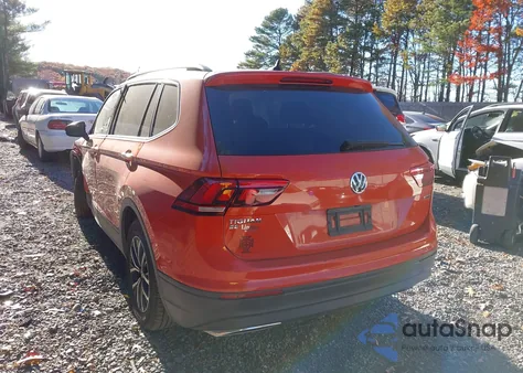 2019 Volkswagen Tiguan 2.0T Se/2.0T Sel/2.0T Sel R-Line/2.0T Sel R-Line Black z USA, uszkodzony, nr VIN 3VV2B7AX7KM118569